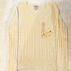 Women’s M cream St John’s Bay sweater with tags